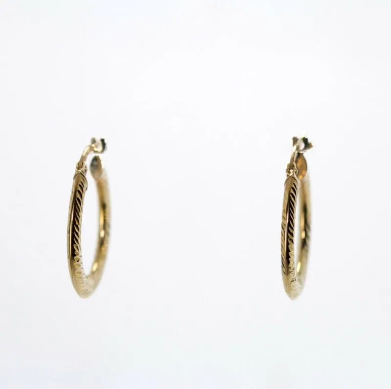 9ct Yellow Gold Patterned Hoop Earrings LJ8079